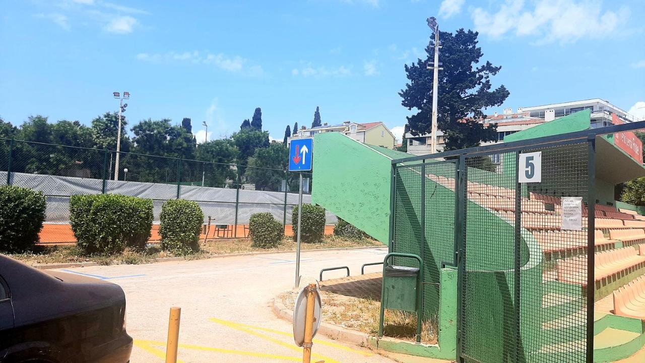 Old Captain'S Apartments - In A Pine Wood By The Sea And Tennis Courts Split Exterior foto