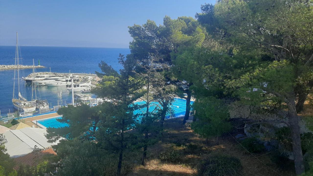 Old Captain'S Apartments - In A Pine Wood By The Sea And Tennis Courts Split Exterior foto